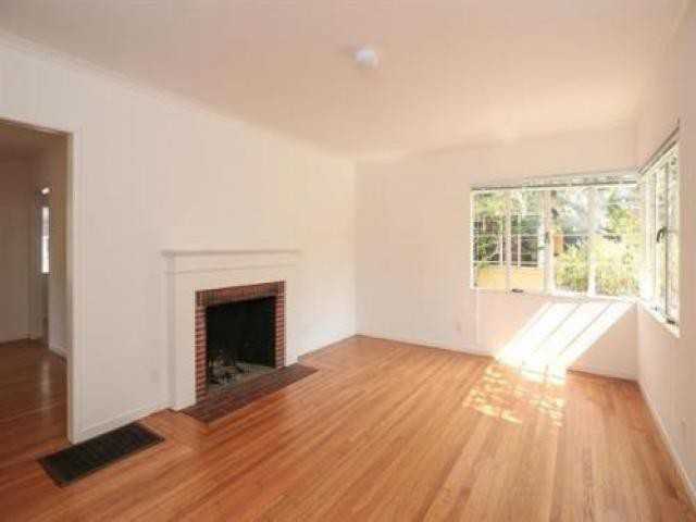 235 Churchill Ave - Photo 3 of 4