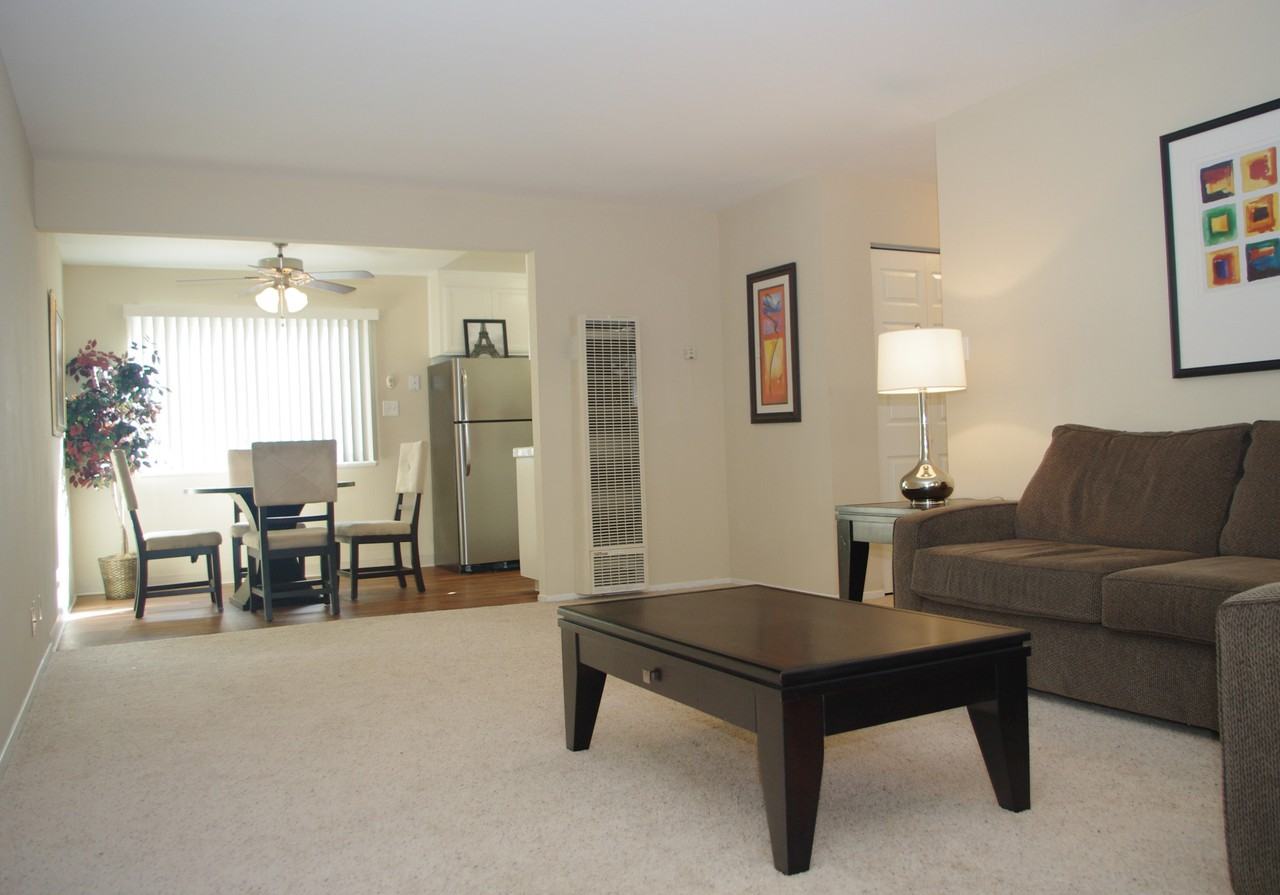 Wellsbury Apartment Homes - Photo 3 of 20