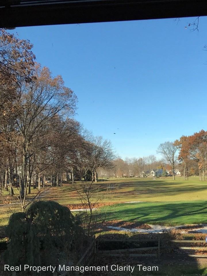 8428 Willow Glen Ct - Photo 2 of 21