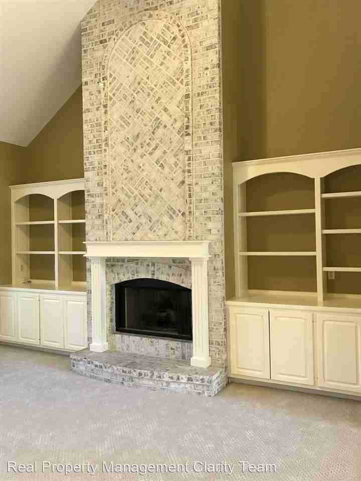 8428 Willow Glen Ct - Photo 3 of 21