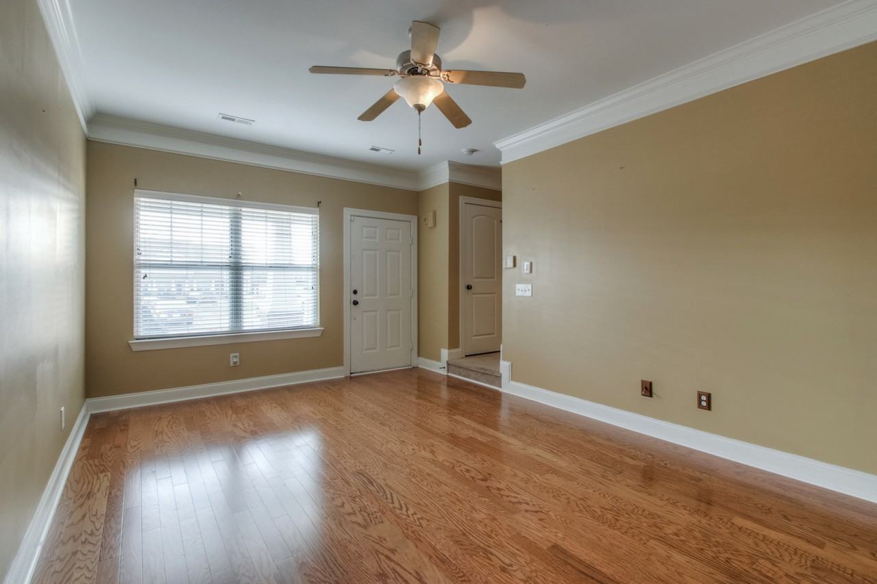 226 Jenna Lee Cir - Photo 3 of 25