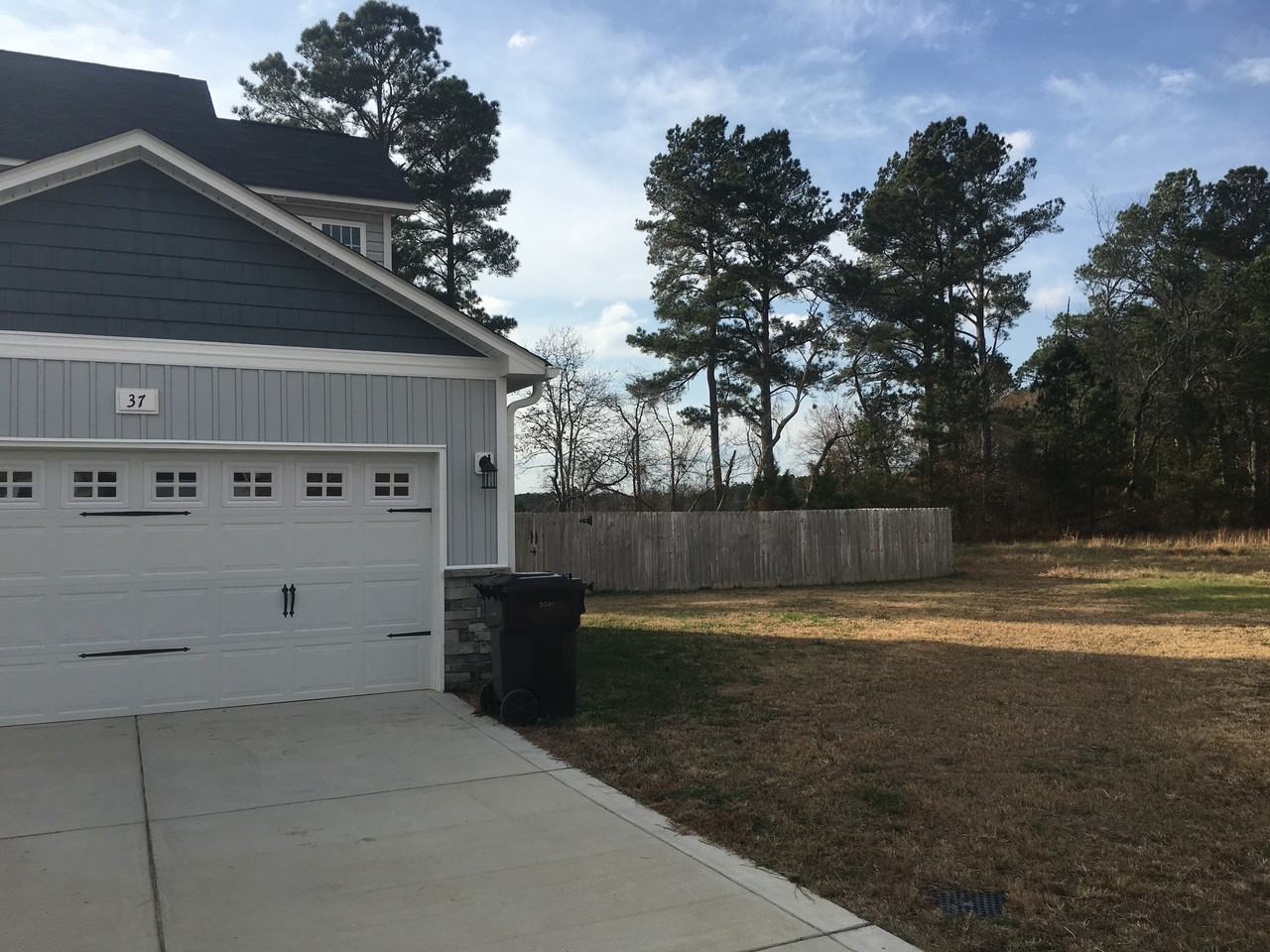 37 Harvest Ct - Photo 2 of 15