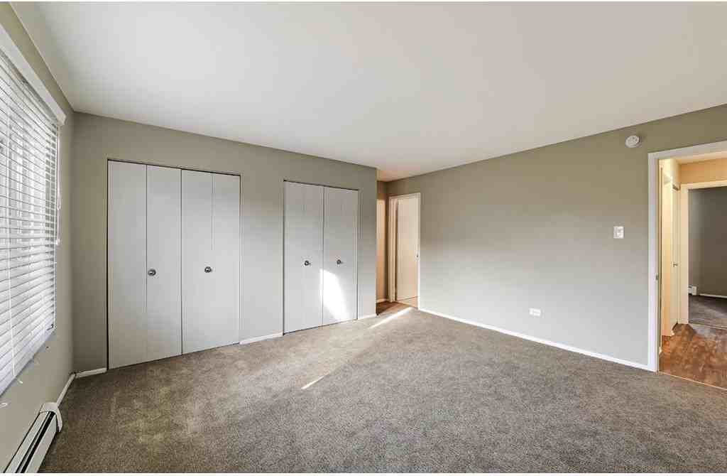 The Clarendon Apartment Homes - Photo 3 of 10