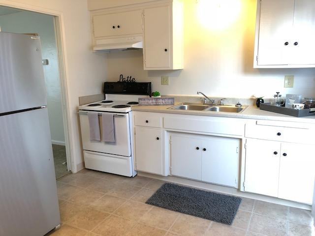 Parker Avenue Townhouses - Photo 3 of 13