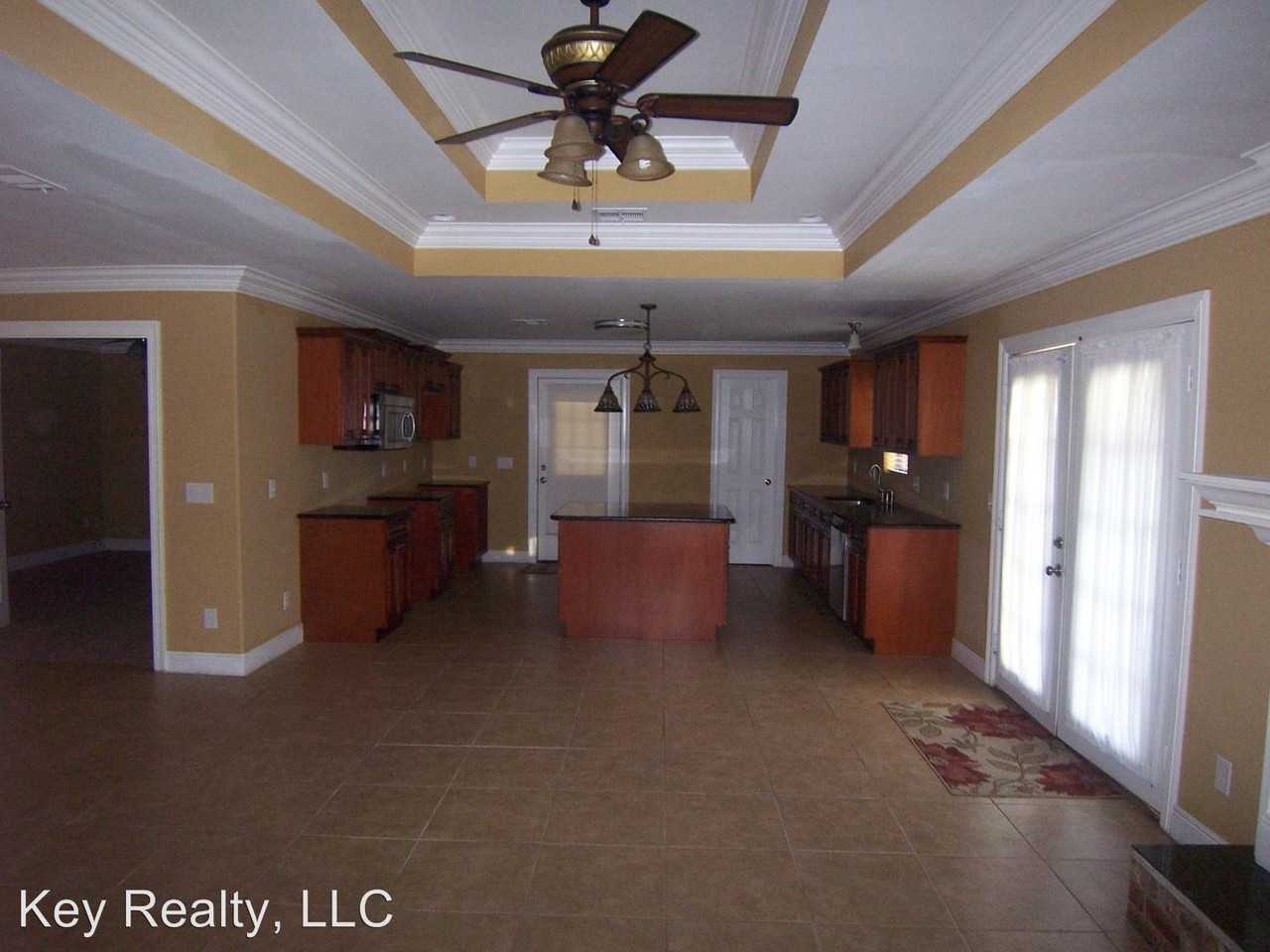 110 Anna Ln - Photo 3 of 4