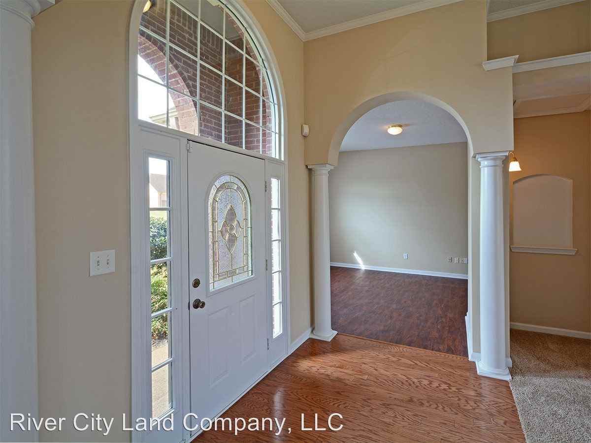 8204 Blue Lagoon Dr - Photo 2 of 17