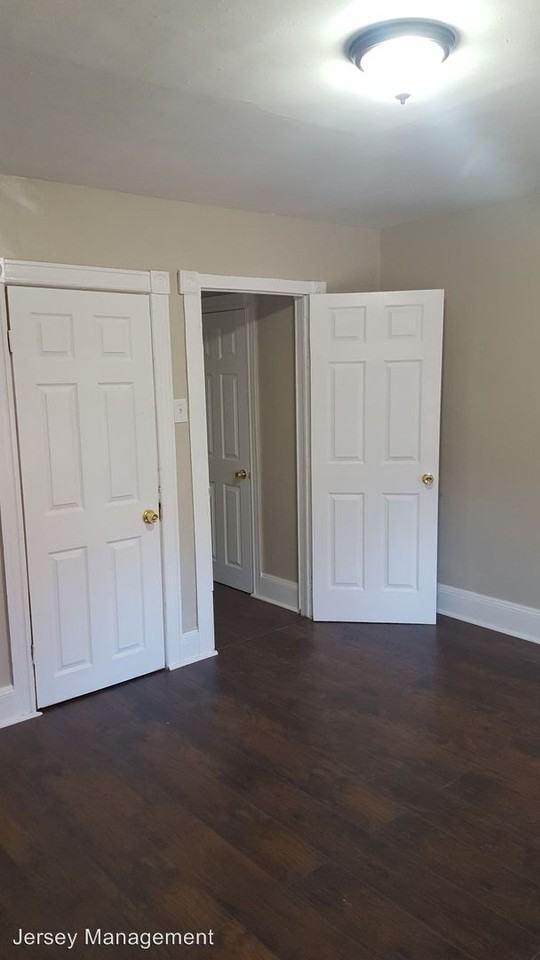 747 2nd Ave - Photo 2 of 5