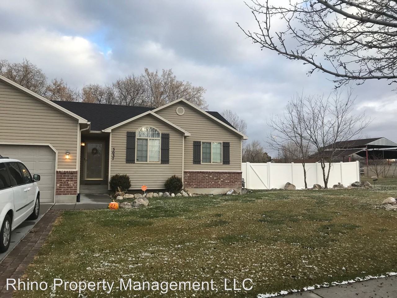 3037 Ensign Park Dr - Photo 3 of 18