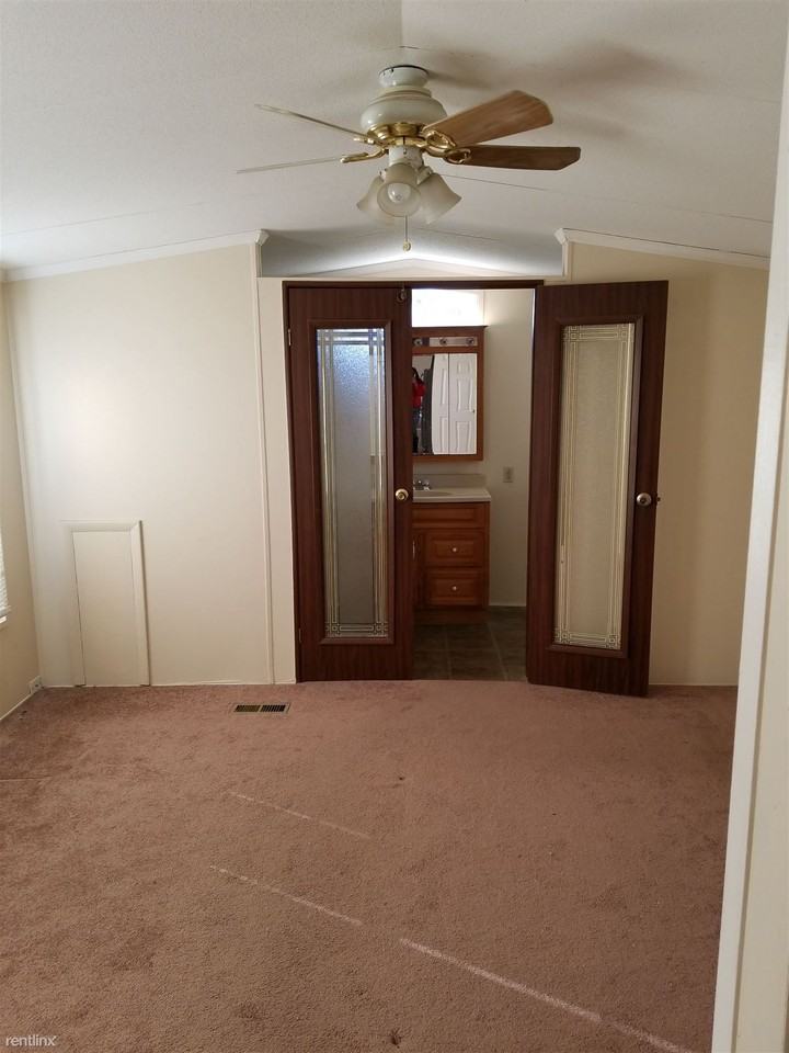 8 Denbigh Ln - Photo 2 of 8