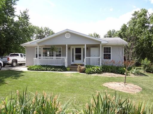 2336 E Bearfield Subdivision - Photo 2 of 22