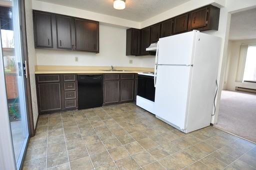 333 NW Tumlin Ave - Photo 3 of 4