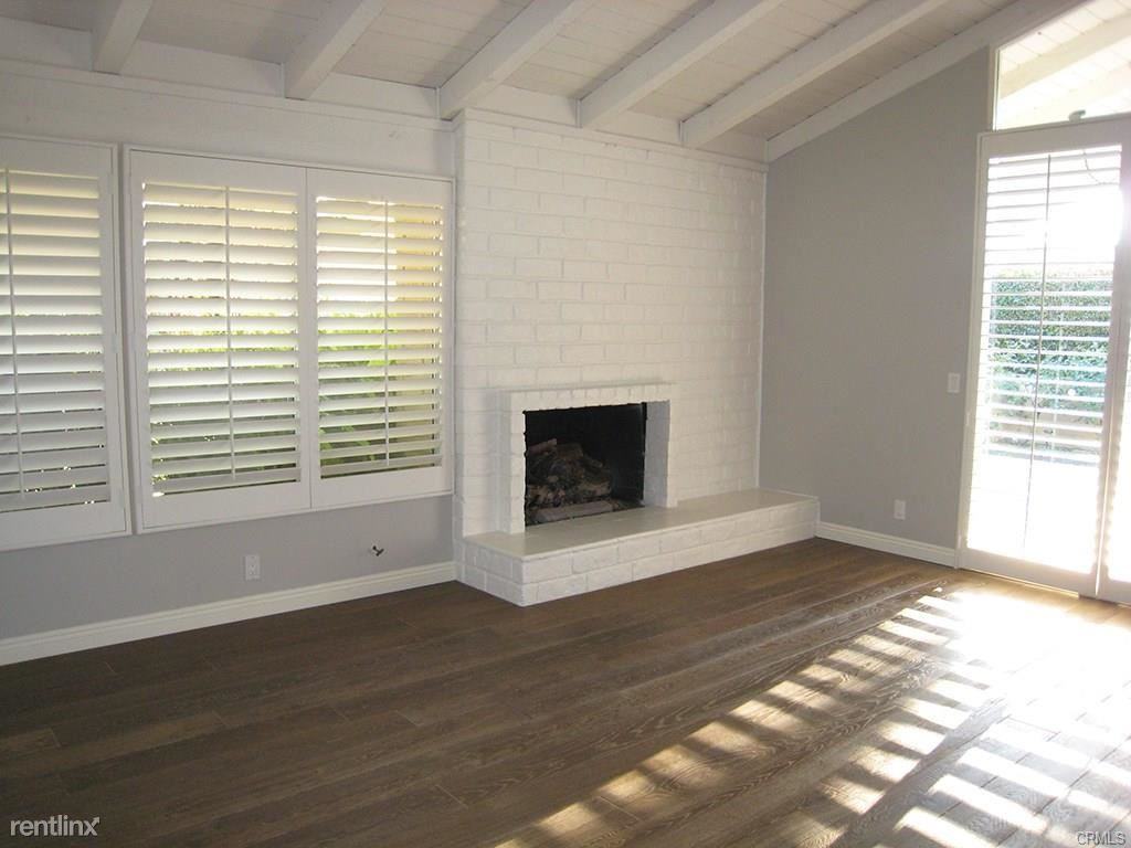 523 Vista Grande - Photo 2 of 19