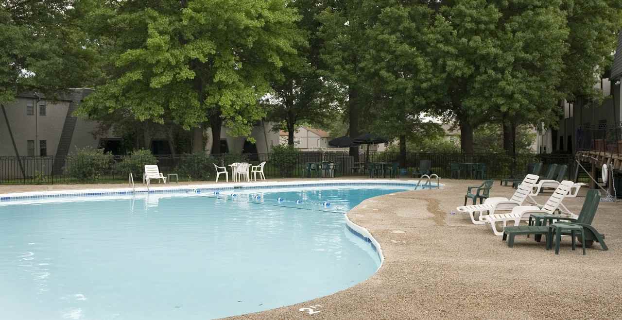 The Clines - Photo 2 of 13