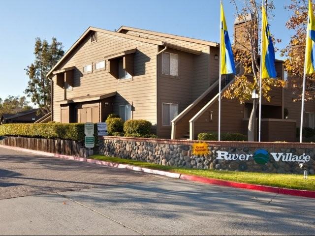 Elan River Village - Photo 2 of 50