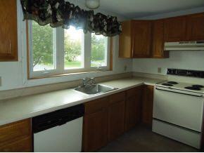 24 Stonehouse Ln - Photo 2 of 13