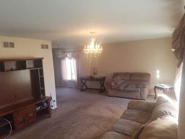 15320 Stradford Ln - Photo 2 of 21