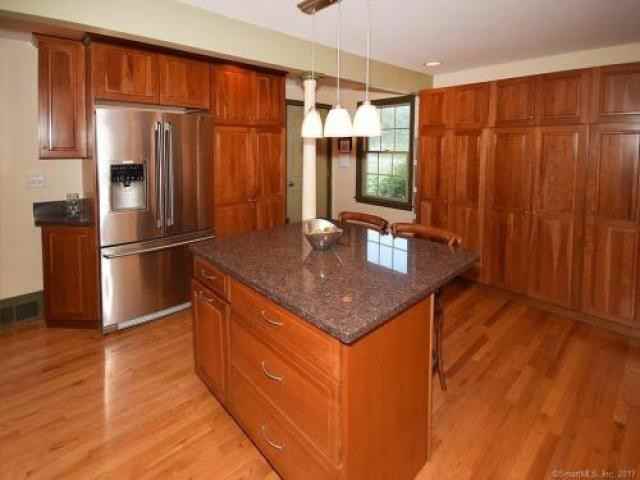 133 Waranoke Rd - Photo 2 of 6