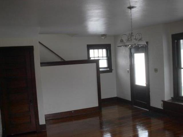 1267 S Galena Ave - Photo 3 of 6