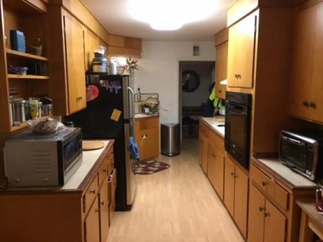 1424 Miramonte Ave - Photo 3 of 6