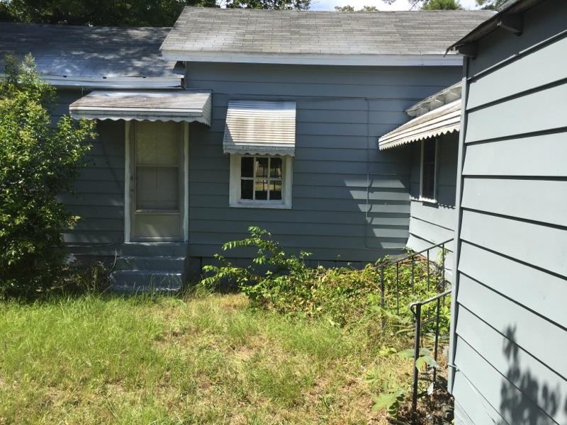 400 S Church St - Photo 2 of 4