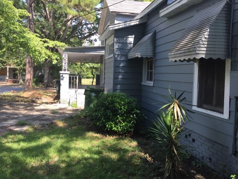 400 S Church St - Photo 3 of 4