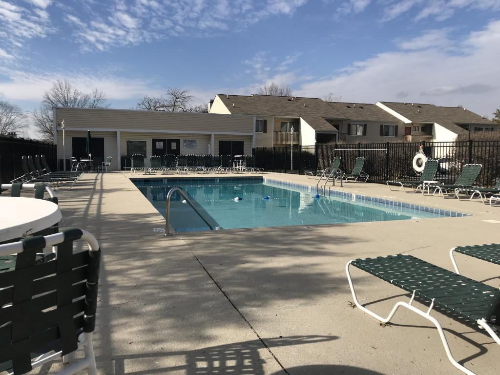 The Gables Apartments - Photo 2 of 18