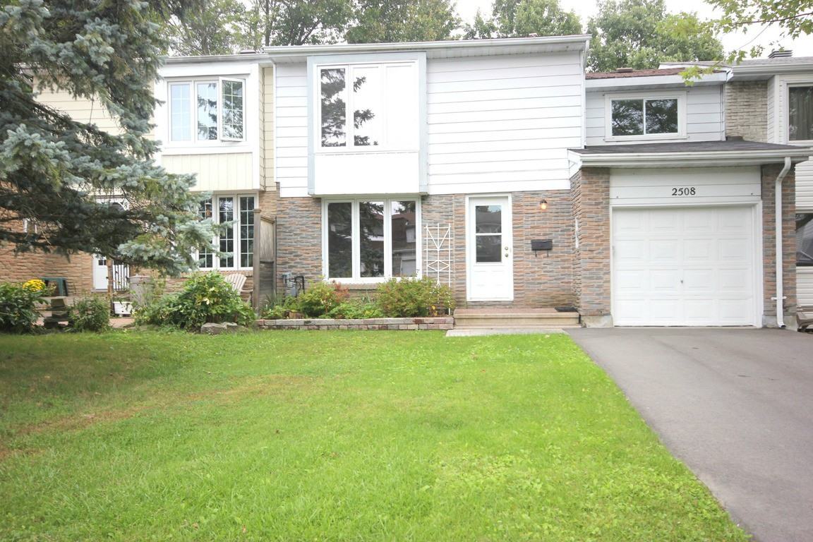 2508 Autumn Hill Cr Apartments in Blackburn Hamlet, Ottawa, ON K1B 4M7