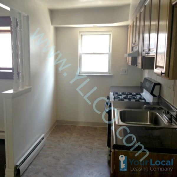 205 Laurel Rd - Photo 2 of 10
