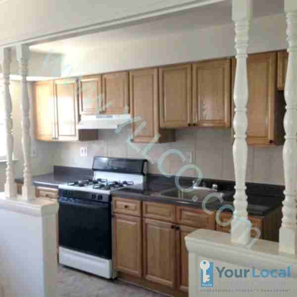 205 Laurel Rd - Photo 3 of 10