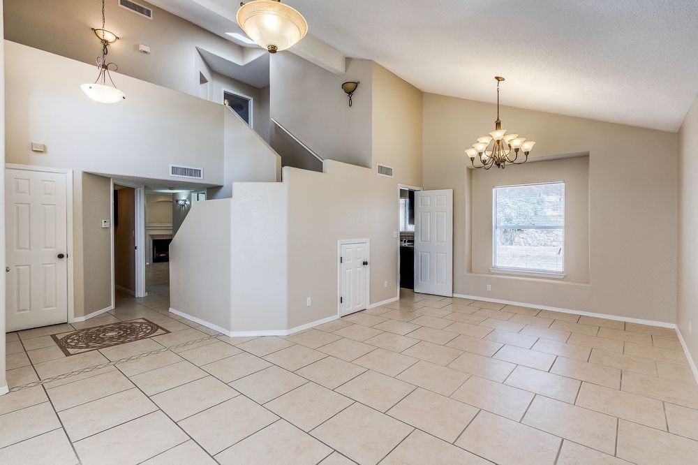 900 Tecate Pl - Photo 2 of 17