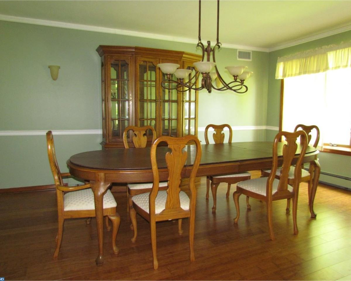 195 South Ln - Photo 2 of 19