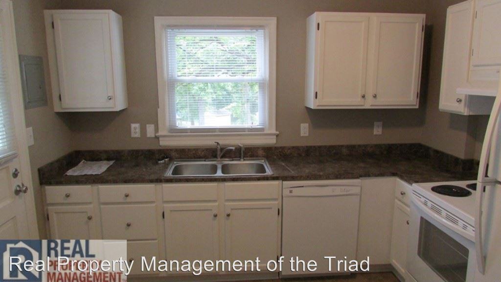 500 Crestwood Dr - Photo 2 of 12
