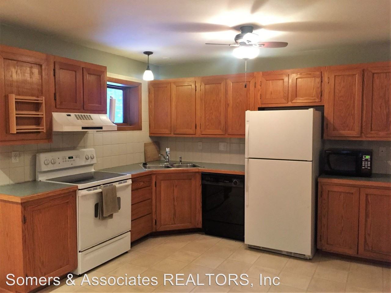 3195 Francis St - Photo 2 of 13