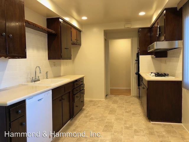 7859 Hanna Ave - Photo 2 of 8