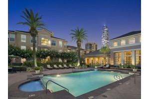 Gables Metropolitan Uptown - Photo 2 of 11