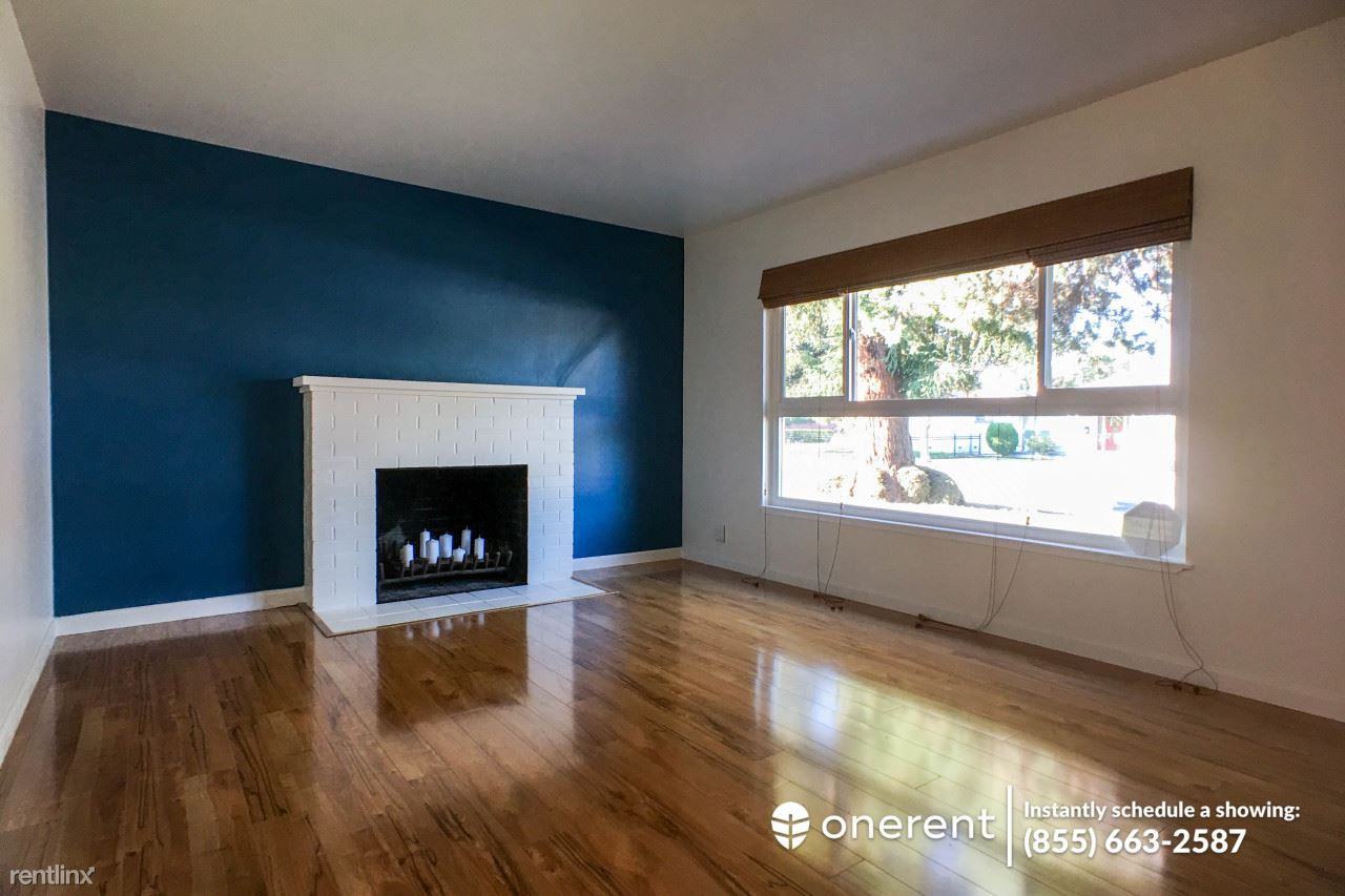 1212 Hollyburne Ave - Photo 3 of 13