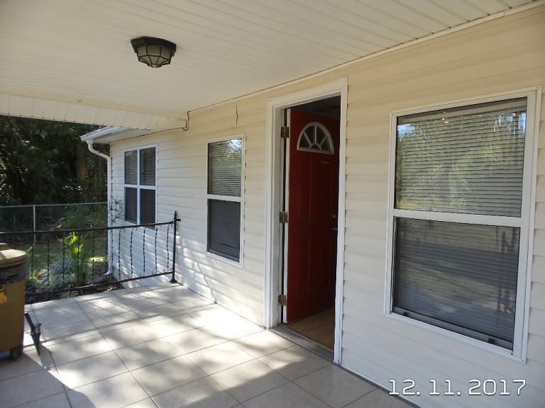 1158 Farmer St - Photo 2 of 9