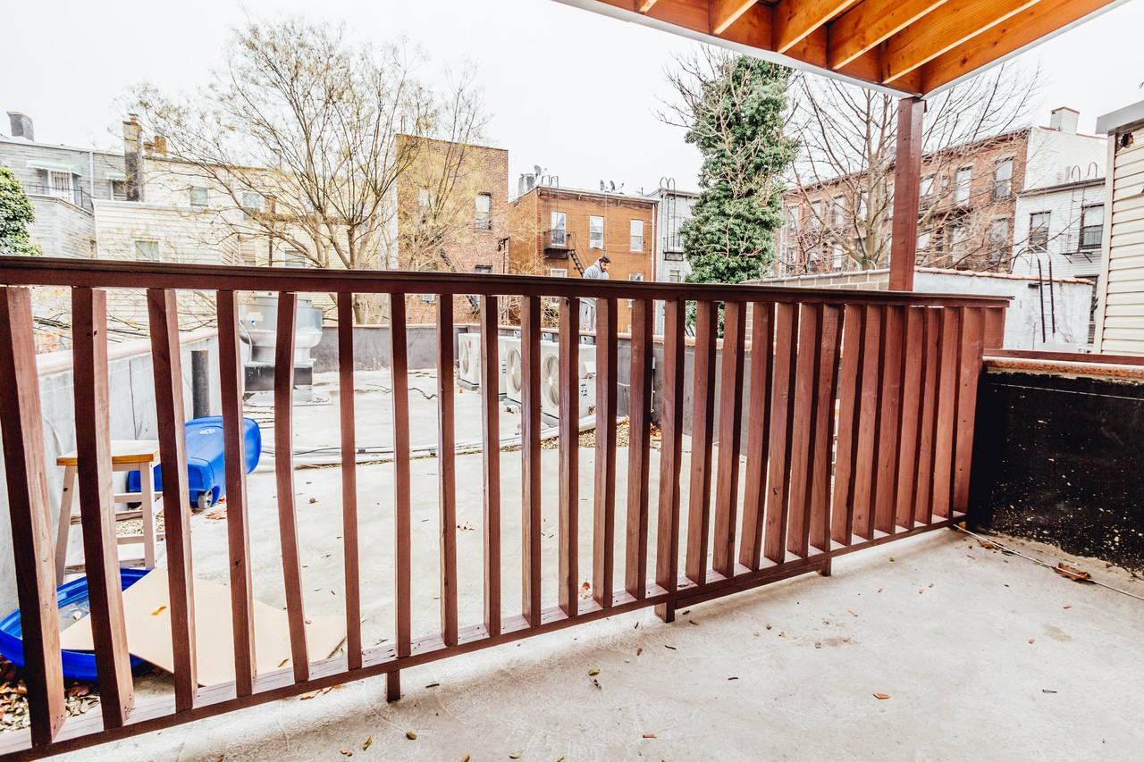 646 Manhattan Avenue #33JZ