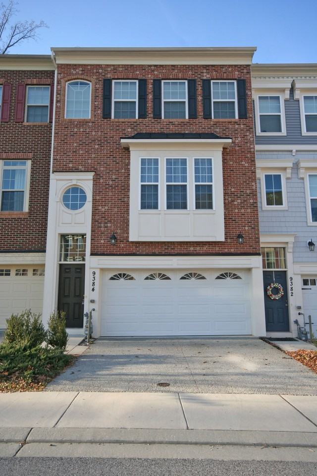 9384 Rock Ripple Ln - Photo 2 of 34