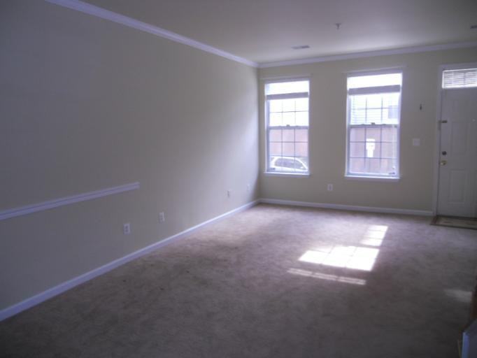 2663 Manhattan Pl - Photo 3 of 26