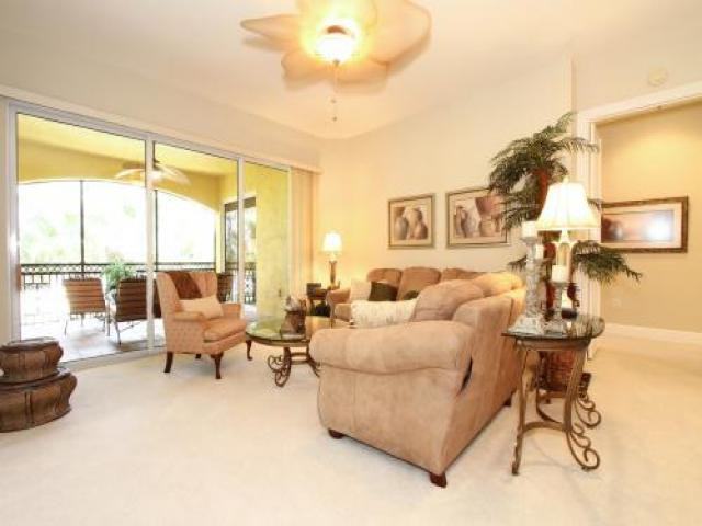 9094 Cascada Way - Photo 3 of 6
