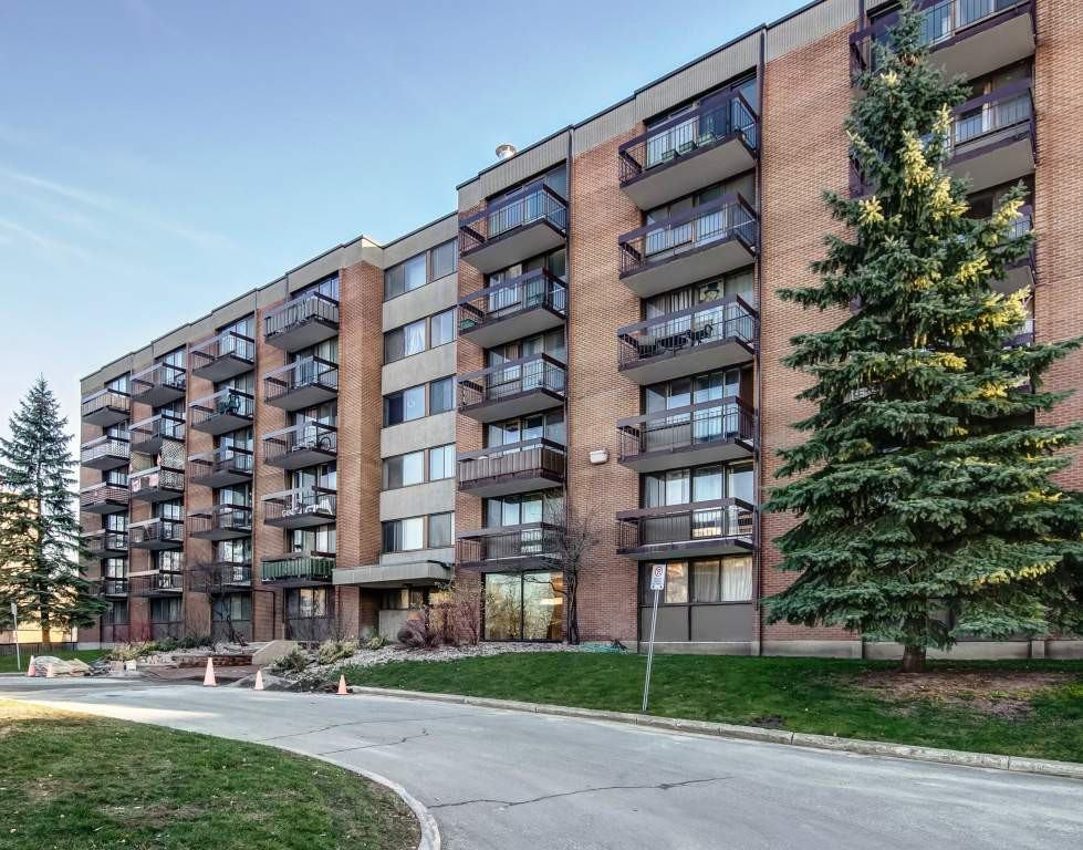 2920 Fairlea Crescent Apartments for Rent - 2920 Fairlea Cres, Ottawa