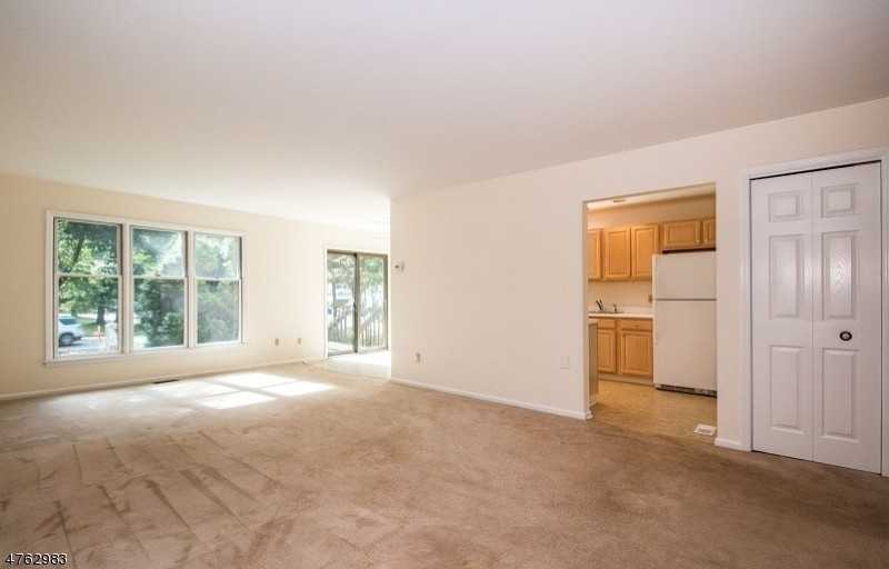 10 Park Edge - Photo 2 of 19