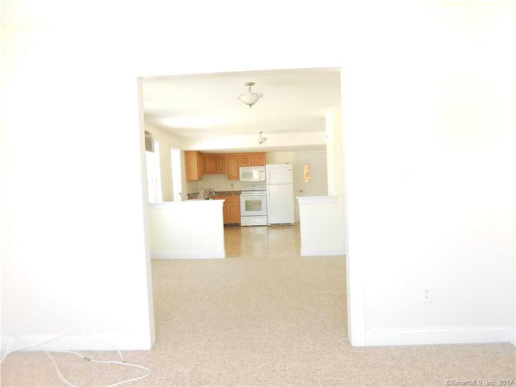 105 S St Ext - Photo 3 of 8