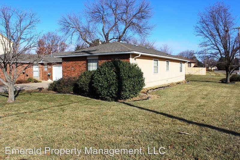 3300 Effingham - Photo 3 of 29