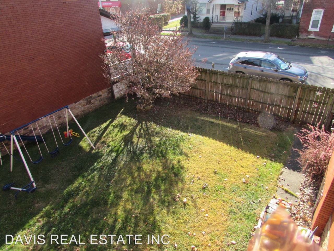 347 E Main St - Photo 2 of 10