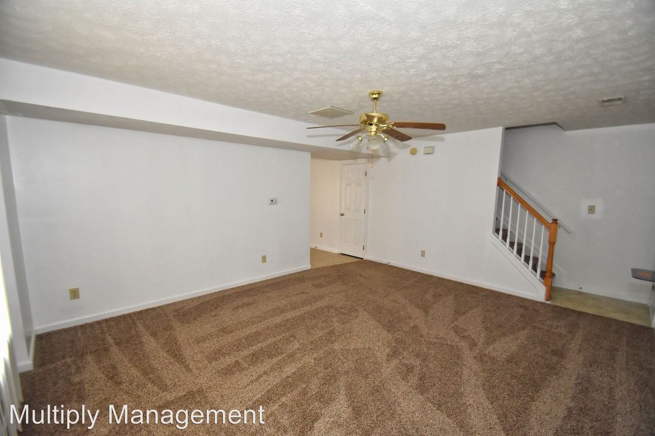 2716 Hayden Park Ln - Photo 2 of 12