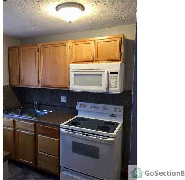 4706 Hatz St - Photo 2 of 10