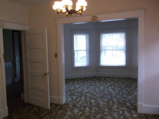 16 Mcclellan Ave - Photo 2 of 6