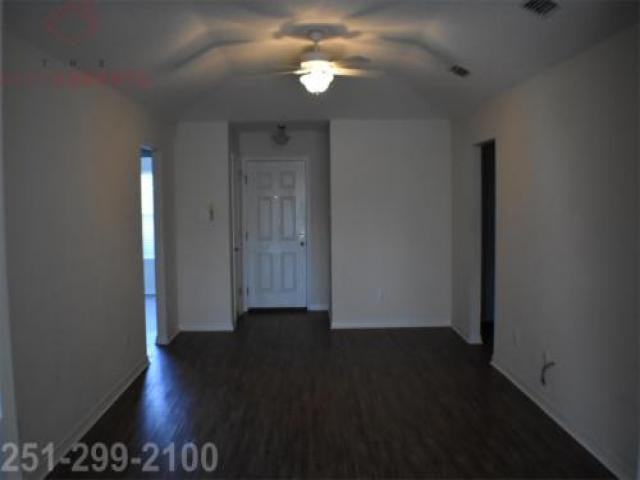 8413 Oak Pointe Ct - Photo 2 of 6